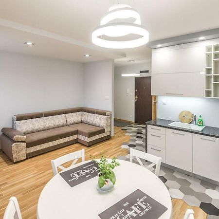 Apartament 48M W Centrum Grojca Grojec  외부 사진
