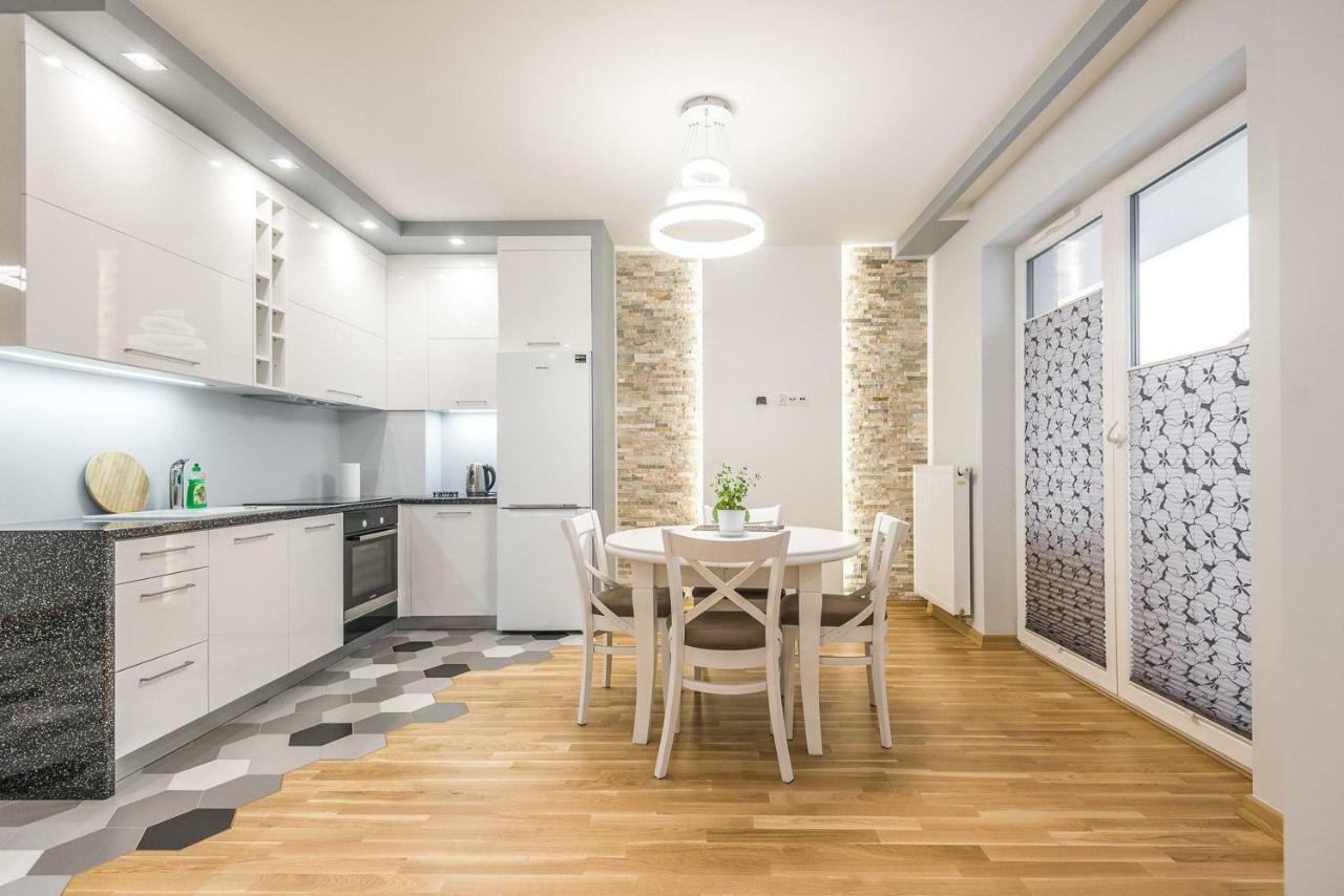 Apartament 48M W Centrum Grojca Grojec  외부 사진
