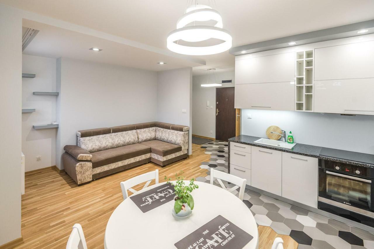Apartament 48M W Centrum Grojca Grojec  외부 사진